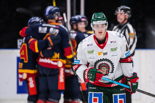 Färjestads Joel Mustonen deppar