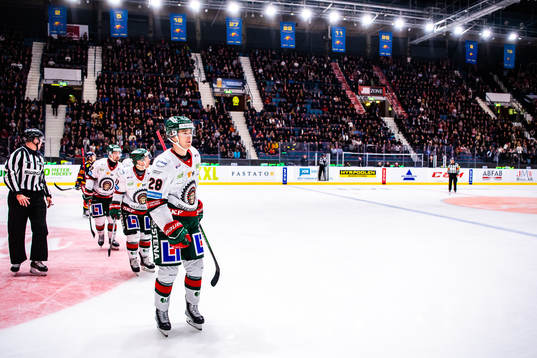 Frölundas Johan Sundström jublar