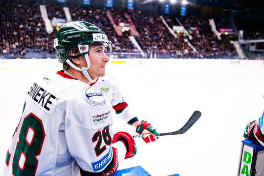 Frölundas Johan Sundström inväntar videogranskning