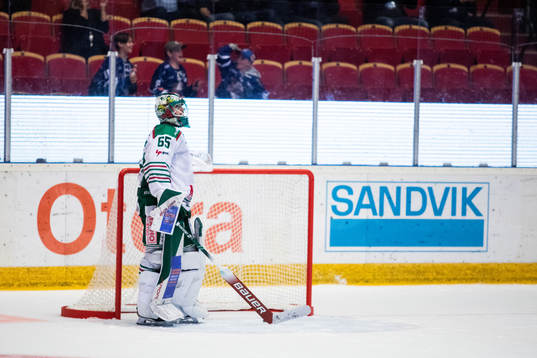 Rögles målvakt Christoffer Rifalk deppar