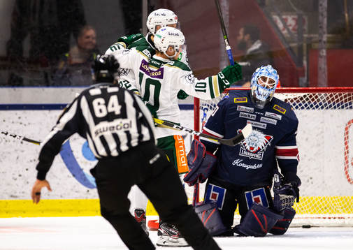 Färjestads Per Åslund jublar