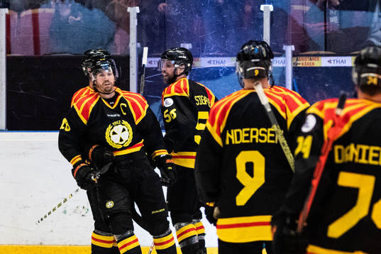 Brynäs Anton Rödin jublar