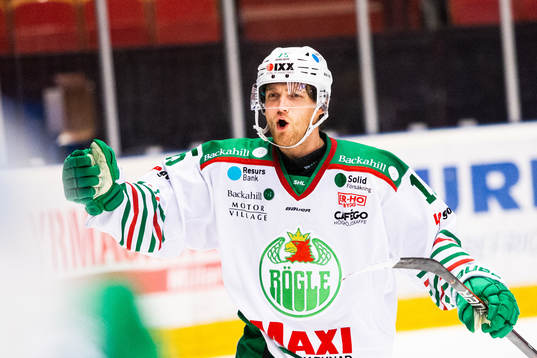 Rögles Simon Ryfors jublar
