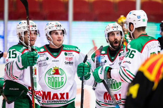 Rögles Simon Ryfors jublar