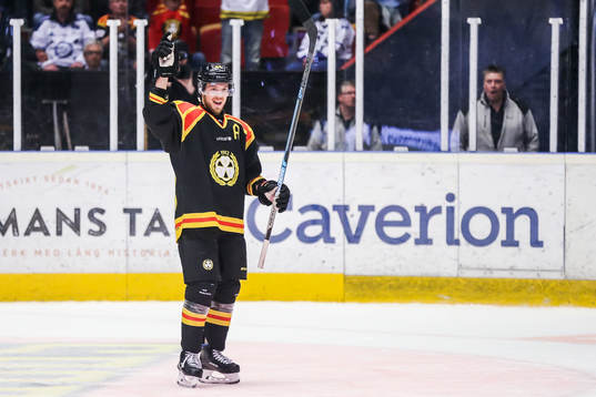 Brynäs Jacob Blomqvist jublar
