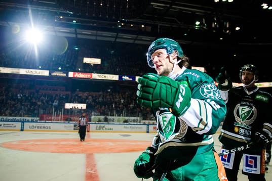 Färjestads Jesper Olofsson jublar