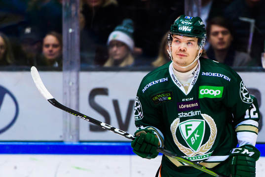 Färjestads Ville Leskinen deppar