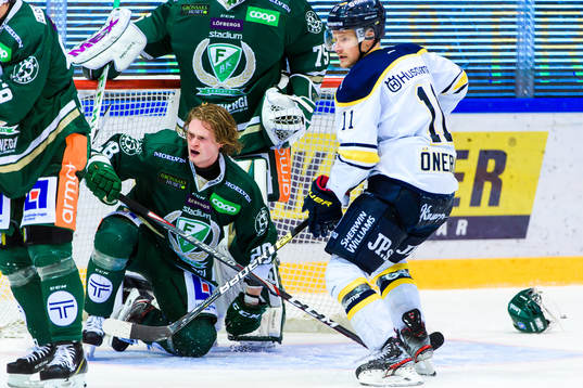 s Simon Önerud