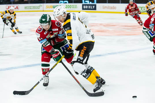 Frölundas Ryan Lasch och Skellefteås Philip Broberg