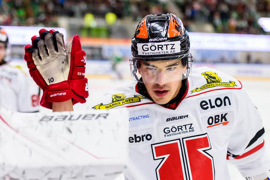 Örebros  Shane Harper  jublar