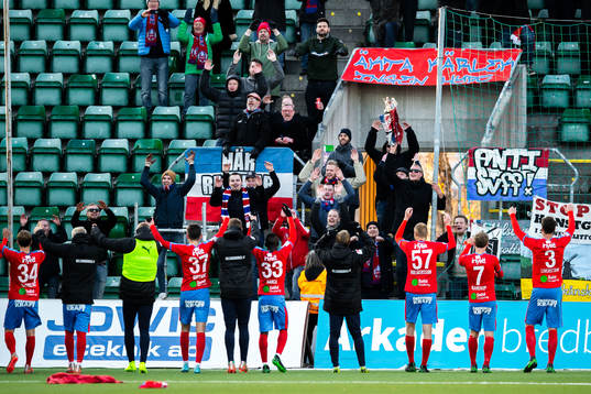 Helsingborgs spelare tackar publiken