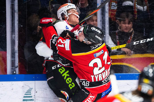 Malmö Redhawks Carl-Johan Lerby och Luleås Juhani