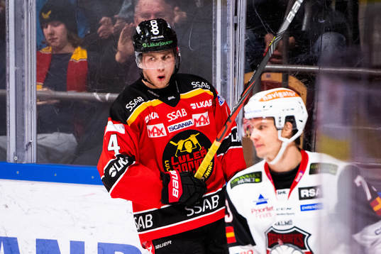 Luleås Jonas Berglund jublar