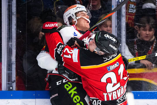 Malmö Redhawks Carl-Johan Lerby och Luleås Juhani