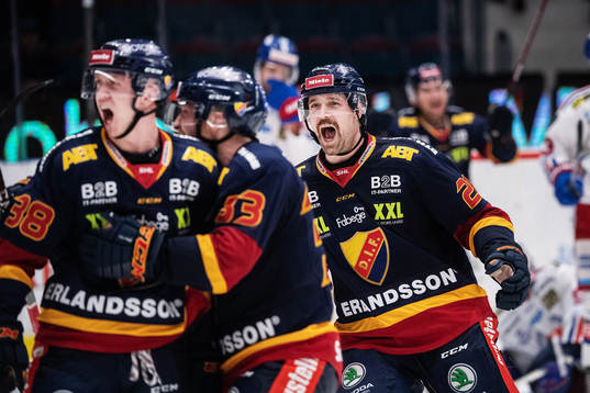 Djurgårdens Patrik Berglund jublar
