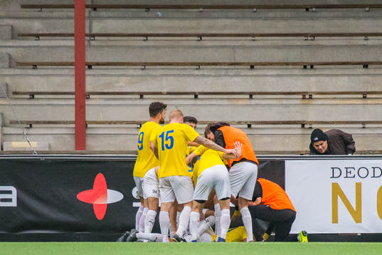 IFK Malmös Ilir Tahiri jublar med lagkamrater