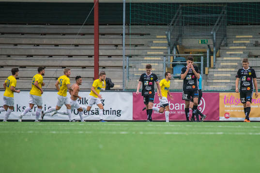 IFK Malmös Ilir Tahiri jublar
