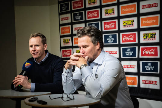 Djurgårdens tränare Robert Ohlsson och Oskarshamns