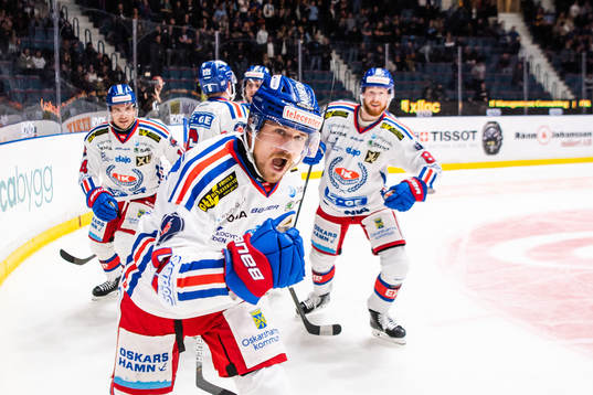 Oskarshamns Johannes Salmonsson jublar