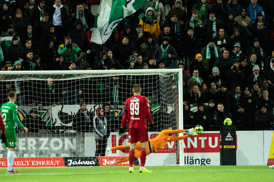 Hammarbys målvakt Davor Blazevic