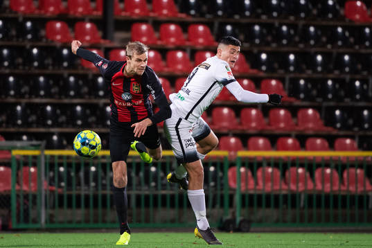 Brommapojkarnas Oscar Pehrsson och Varbergs  Astrit Seljmani