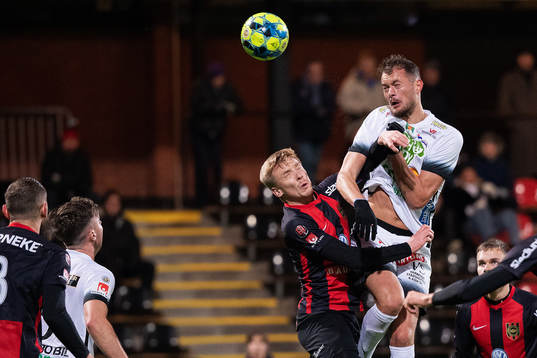 Varbergs Albert Ejupi och Brommapojkarnas Gustav Sandberg
