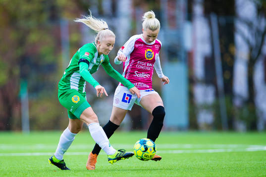 Hammarbys Jonna Ståhl och Uppsalas Beata Olsson