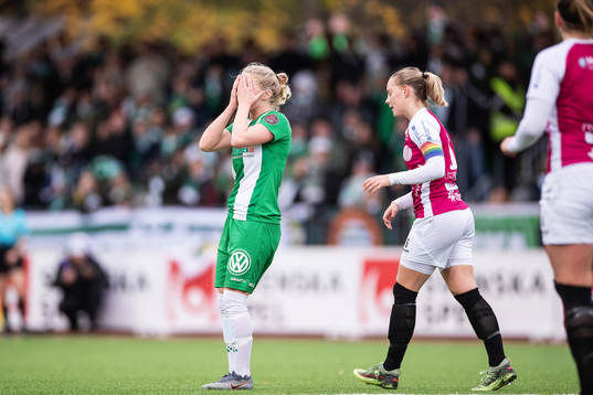 Hammarbys Emilia Larsson deppar