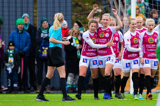 Uppsalas Sara Olai jublar