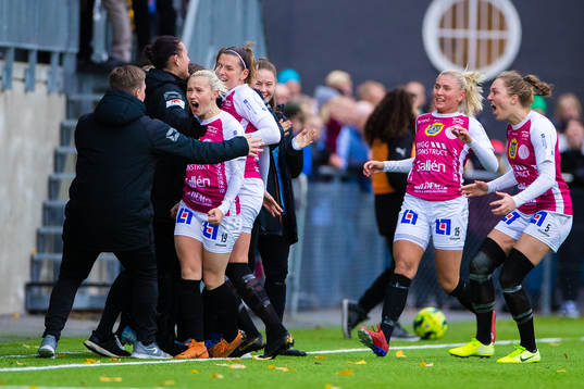 Uppsalas Marika Bergman Lundin  jublar