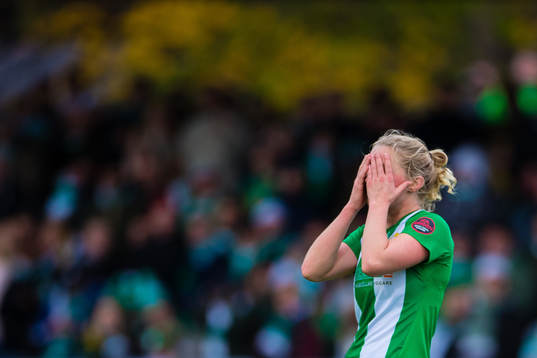 Hammarbys Emilia Larsson deppar
