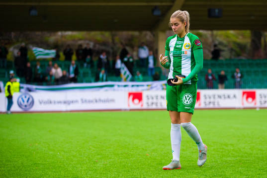Hammarbys Julia Ekholm deppar
