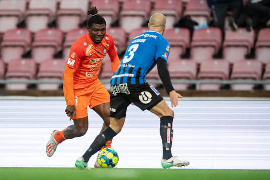 AFC Eskilstunas Onyedikachukwu Samuel och Sirius Karl