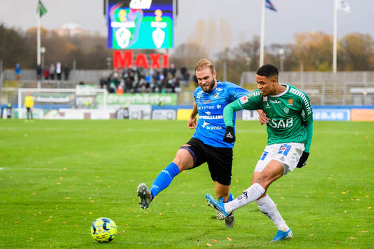 Halmstads Jesper Westerberg och Brages Jonathan Morsay
