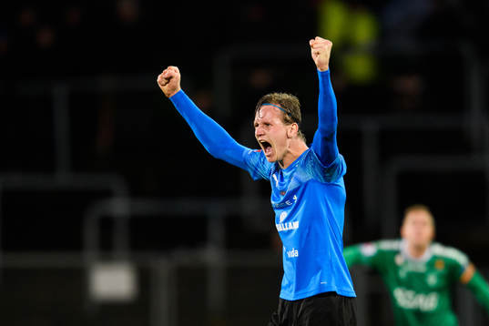 Halmstads Alexander Berntsson jublar på slutsignal
