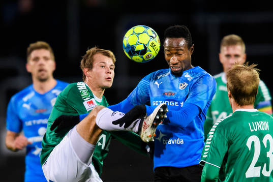 Brages Alexander Zetterström och Halmstads Sadat Karim