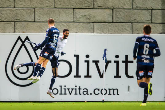 Amahl William D'Vaz Pellegrino of Kristiansund celebrates