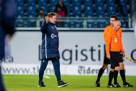 Bjarne Berntsen, head coach of Viking, and Tore Hansen,