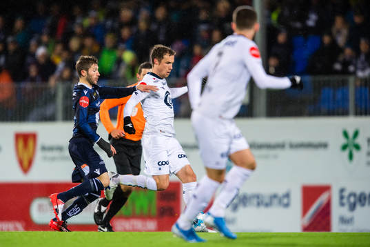 Liridon Kalludra of Kristiansund and Fredrik Torsteinbø of