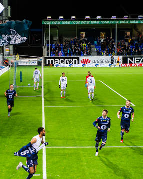 Amahl William D'Vaz Pellegrino of Kristiansund celebrates