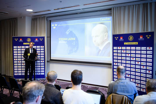 Tre Kronors förbundskapten Johan Garpenlöv