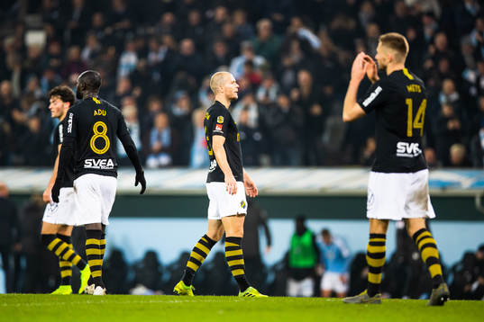 s Enoch Kofi Adu, Panajotis Dimitriadis och Karol Mets