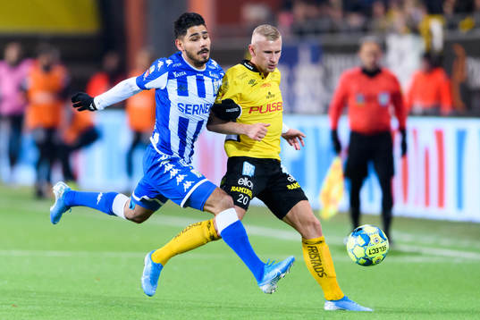 IFK Göteborgs Hosam Aiesh och Elfsborgs Simon Strand