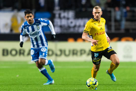 IFK Göteborgs Hosam Aiesh och Elfsborgs Simon Strand