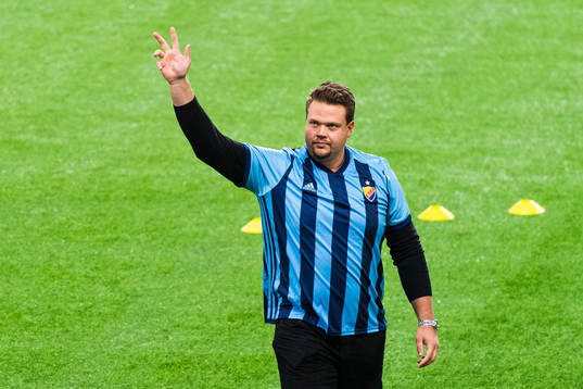 Daniel Ståhl hyllas för sitt VM-guld i diskus