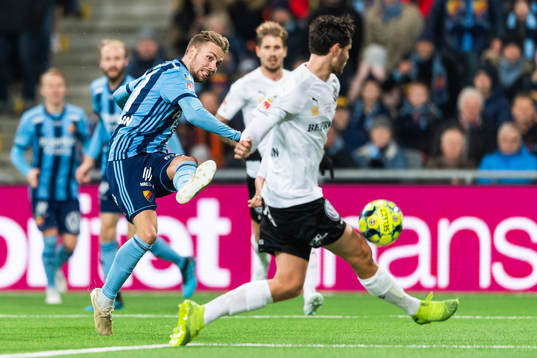 Djurgårdens Jonathan Ring och Örebros Helmer Andersson