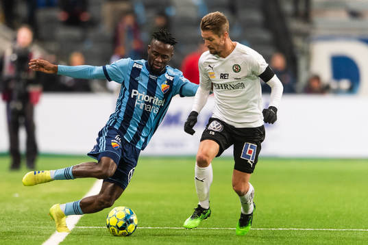 Djurgårdens Mohamed Buya Turay och Örebros Martin