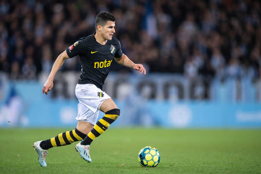 s Tarik Elyounoussi