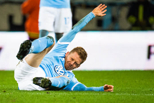 Malmö FFs Anders Christiansen har ont