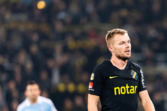 s Sebastian Larsson
